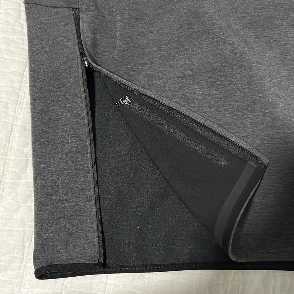NWOT Lululemon Crewneck Sweater - Picture 4 of 5